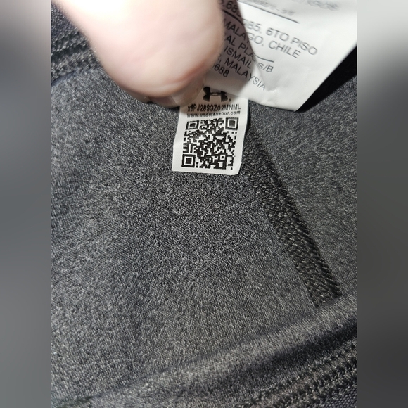 🛒💰Under Armor Women's HeatGear® Mid-Rise Shorty - Picture 6 of 6